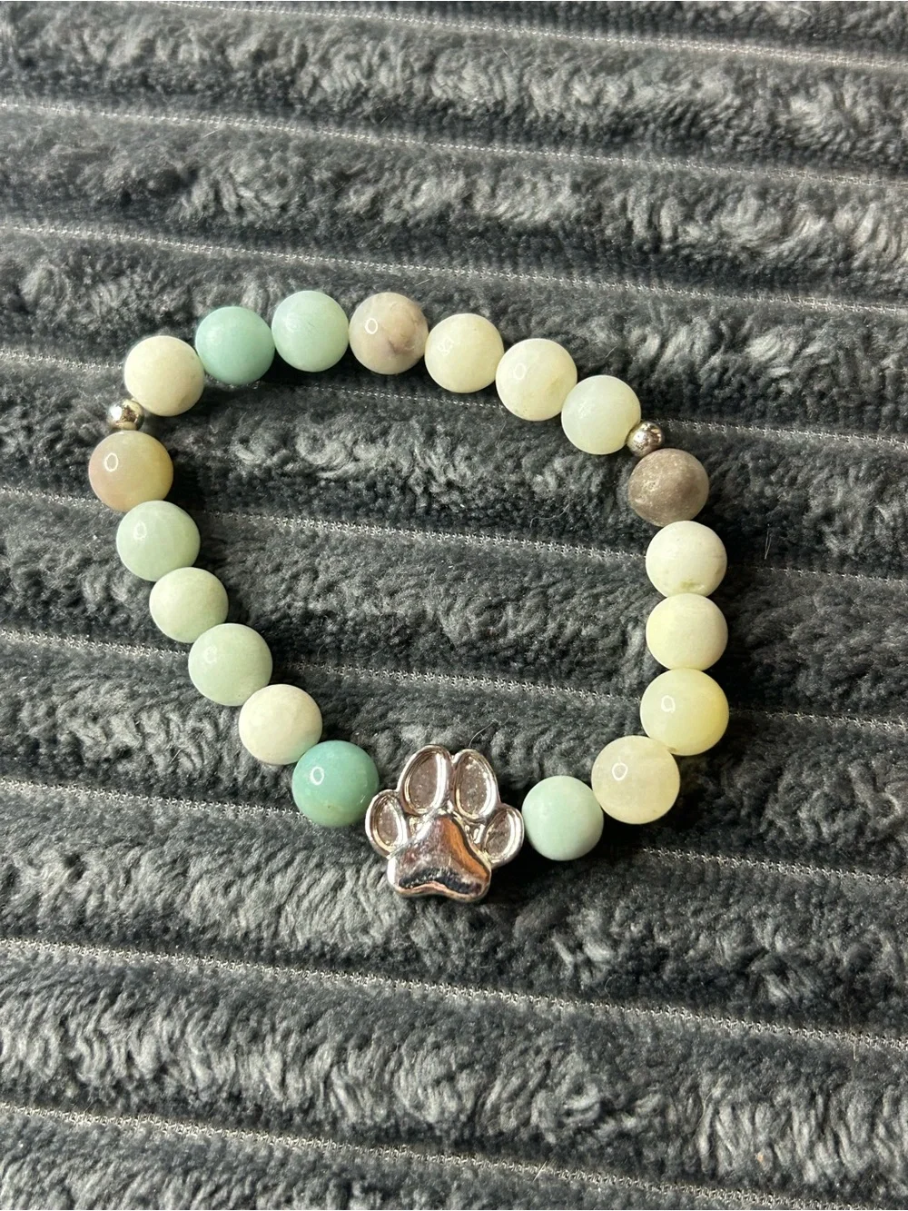 Pastel Mint Green & Cream Glass Beaded Stretch Bracelet - Silver Paw Print Charm